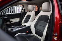USED 2019 19 JAGUAR XF 3.0 D V6 S 4d 296 BHP PAN ROOF / MERIDIAN / BIG NAV
