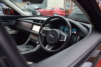 USED 2019 19 JAGUAR XF 3.0 D V6 S 4d 296 BHP PAN ROOF / MERIDIAN / BIG NAV