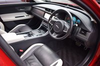USED 2019 19 JAGUAR XF 3.0 D V6 S 4d 296 BHP PAN ROOF / MERIDIAN / BIG NAV