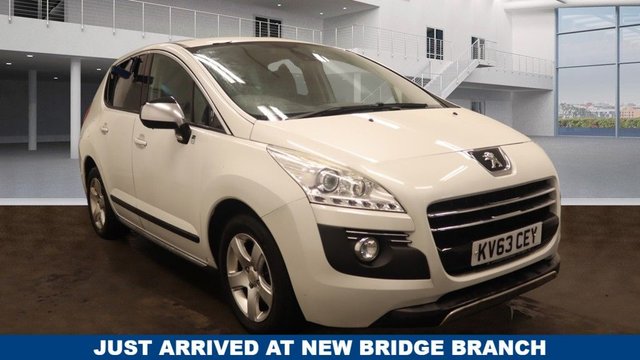 View our Peugeot 3008 2.0 HYBRID4 SR 5d 200 BHP