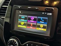 USED 2017 17 RENAULT CAPTUR 0.9 DYNAMIQUE S NAV TCE 5d 90 BHP 