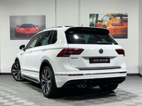 USED 2018 68 VOLKSWAGEN TIGUAN 2.0 R-LINE TDI DSG 5d 148 BHP ELECTRIC TAILGATE / PAN ROOF