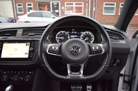 USED 2018 68 VOLKSWAGEN TIGUAN 2.0 R-LINE TDI DSG 5d 148 BHP ELECTRIC TAILGATE / PAN ROOF