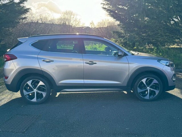 View our HYUNDAI TUCSON