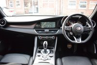 USED 2021 71 ALFA ROMEO GIULIA 2.0 TB VELOCE 4d 277 BHP PERFORMANCE PACK / VISCONTI