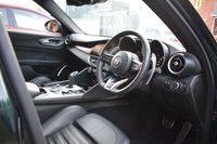 USED 2021 71 ALFA ROMEO GIULIA 2.0 TB VELOCE 4d 277 BHP PERFORMANCE PACK / VISCONTI
