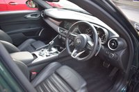 USED 2021 71 ALFA ROMEO GIULIA 2.0 TB VELOCE 4d 277 BHP PERFORMANCE PACK / VISCONTI