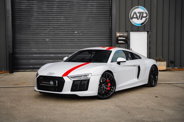2018 17 Audi R8 5.2 V10 RWS 2d 533 BHP