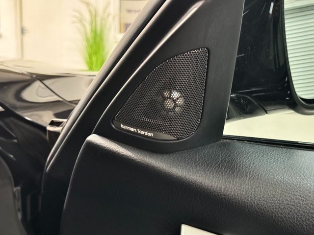 View our BMW 3 SERIES