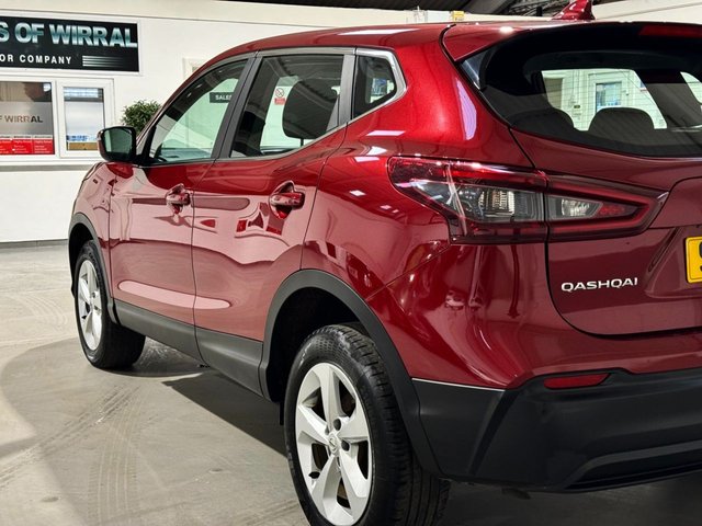 View our NISSAN QASHQAI
