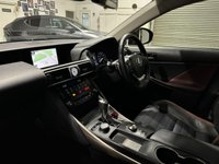 USED 2017 17 LEXUS IS 2.5 300H SPORT 4d 179 BHP SATNAV+PARKCAM+HEATED LEATHER