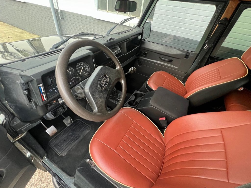 USED 1995 M LAND ROVER DEFENDER 110 300TDI // 2.5 // LHD // EXPORT // 9 SEATS // PX SWAP 