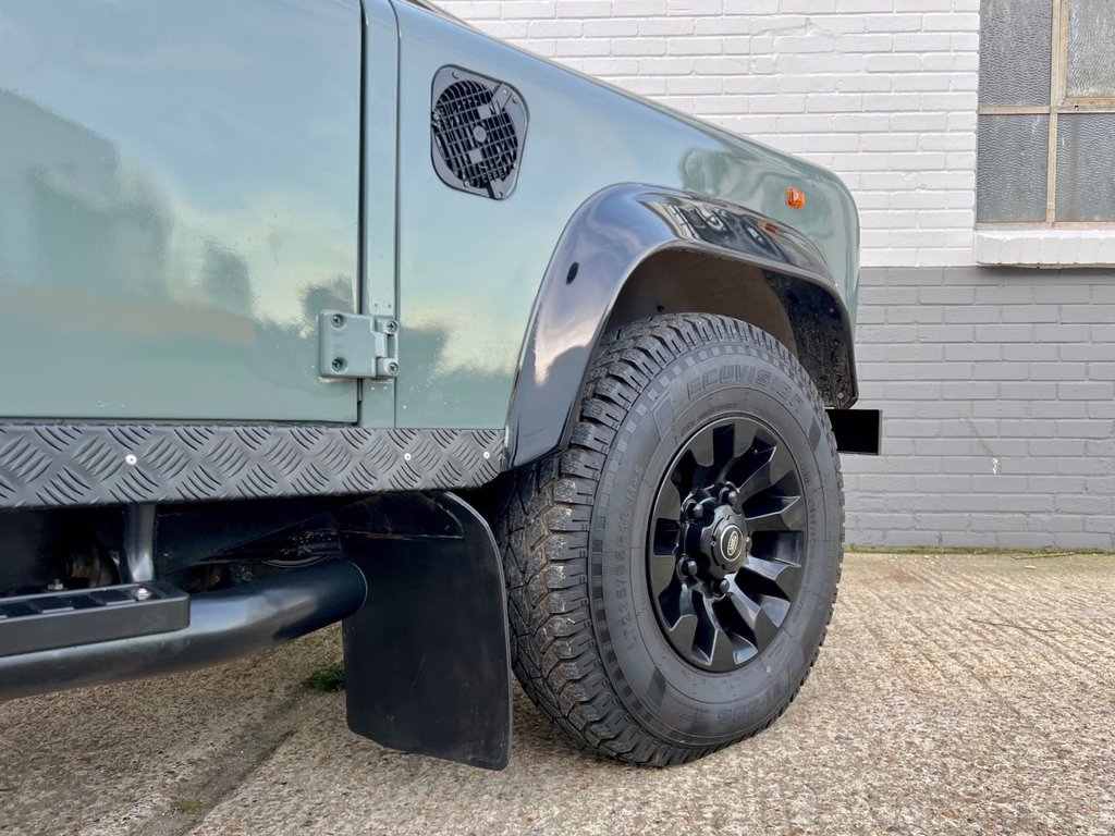 USED 1995 M LAND ROVER DEFENDER 110 300TDI // 2.5 // LHD // EXPORT // 9 SEATS // PX SWAP 
