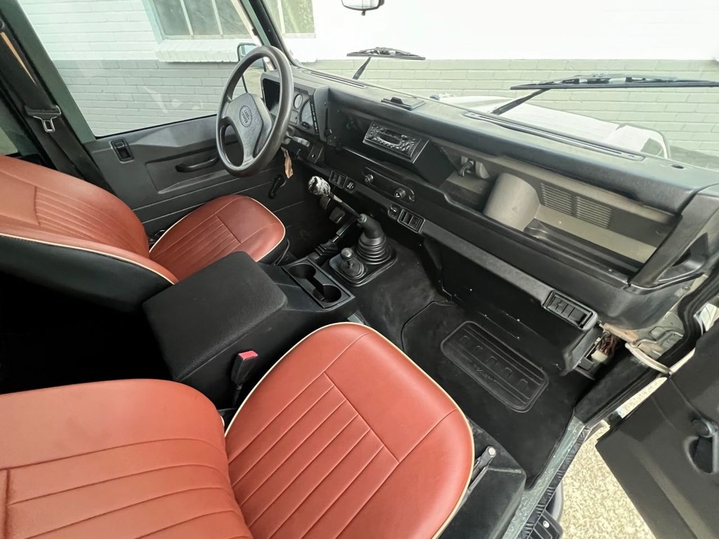 USED 1995 M LAND ROVER DEFENDER 110 300TDI // 2.5 // LHD // EXPORT // 9 SEATS // PX SWAP 