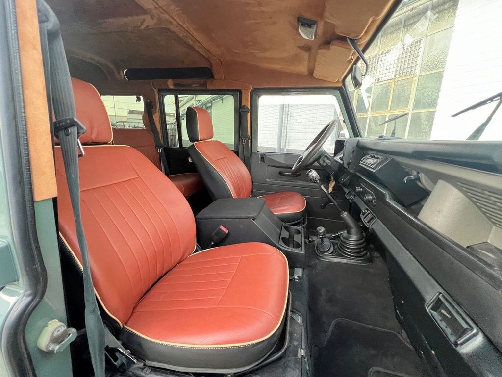 USED 1995 M LAND ROVER DEFENDER 110 300TDI // 2.5 // LHD // EXPORT // 9 SEATS // PX SWAP 