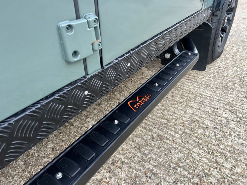 USED 1995 M LAND ROVER DEFENDER 110 300TDI // 2.5 // LHD // EXPORT // 9 SEATS // PX SWAP 