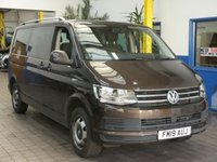 USED 2019 19 VOLKSWAGEN TRANSPORTER SHUTTLE 2.0 T32 TDI SHUTTLE SE BMT 5d 148 BHP 8 SEATS AIR CON CRUISE CONTROL PARKING SENSORS 6 MONTHS GOLD WARRANTY