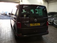 USED 2019 19 VOLKSWAGEN TRANSPORTER SHUTTLE 2.0 T32 TDI SHUTTLE SE BMT 5d 148 BHP 8 SEATS AIR CON CRUISE CONTROL PARKING SENSORS 6 MONTHS GOLD WARRANTY