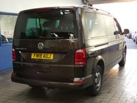 USED 2019 19 VOLKSWAGEN TRANSPORTER SHUTTLE 2.0 T32 TDI SHUTTLE SE BMT 5d 148 BHP 8 SEATS AIR CON CRUISE CONTROL PARKING SENSORS 6 MONTHS GOLD WARRANTY