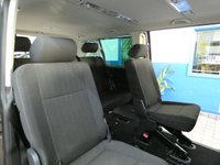 USED 2019 19 VOLKSWAGEN TRANSPORTER SHUTTLE 2.0 T32 TDI SHUTTLE SE BMT 5d 148 BHP 8 SEATS AIR CON CRUISE CONTROL PARKING SENSORS 6 MONTHS GOLD WARRANTY