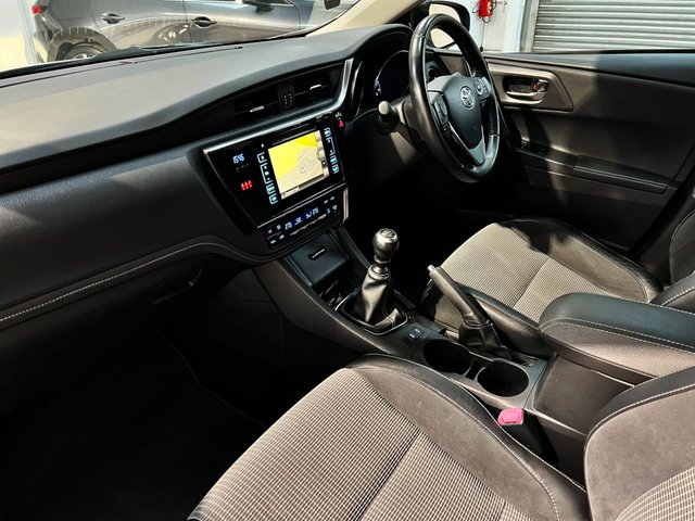 View our TOYOTA AURIS