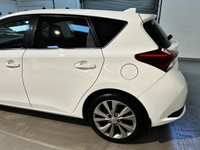 USED 2016 66 TOYOTA AURIS 1.2 VVT-I EXCEL 5d 114 BHP 