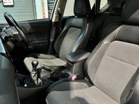USED 2016 66 TOYOTA AURIS 1.2 VVT-I EXCEL 5d 114 BHP 