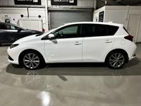 USED 2016 66 TOYOTA AURIS 1.2 VVT-I EXCEL 5d 114 BHP 