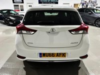 USED 2016 66 TOYOTA AURIS 1.2 VVT-I EXCEL 5d 114 BHP 