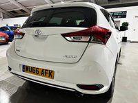 USED 2016 66 TOYOTA AURIS 1.2 VVT-I EXCEL 5d 114 BHP 
