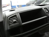USED 2019 19 VOLKSWAGEN TRANSPORTER 2.0 T30 TDI P/V STARTLINE BMT 101 BHP LWB 3 SEATS BLUETOOTH PARK SENSORS ROOF RACK PIPE CARRIER SHELVING 1 OWNER SERVICE HISTORY