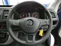 USED 2019 19 VOLKSWAGEN TRANSPORTER 2.0 T30 TDI P/V STARTLINE BMT 101 BHP LWB 3 SEATS BLUETOOTH PARK SENSORS ROOF RACK PIPE CARRIER SHELVING 1 OWNER SERVICE HISTORY