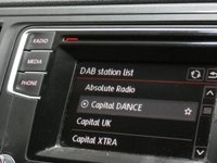 USED 2019 19 VOLKSWAGEN TRANSPORTER 2.0 T30 TDI P/V STARTLINE BMT 101 BHP LWB 3 SEATS BLUETOOTH PARK SENSORS ROOF RACK PIPE CARRIER SHELVING 1 OWNER SERVICE HISTORY