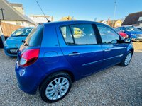 USED 2010 60 RENAULT CLIO 1.1 DYNAMIQUE TOMTOM 16V 5d 74 BHP Great Value Clio With Sat Nav - Stunning Example