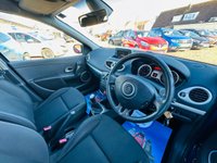USED 2010 60 RENAULT CLIO 1.1 DYNAMIQUE TOMTOM 16V 5d 74 BHP Great Value Clio With Sat Nav - Stunning Example