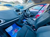 USED 2010 60 RENAULT CLIO 1.1 DYNAMIQUE TOMTOM 16V 5d 74 BHP Great Value Clio With Sat Nav - Stunning Example