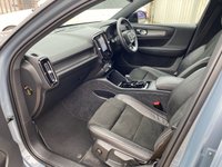 USED 2021 70 VOLVO XC40 1.5 T3 R-DESIGN 5d 161 BHP 