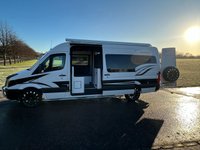 USED 2016 16 VOLKSWAGEN CRAFTER VOLKSWAGEN 4 BERTH LUXURY CAMPERVAN 2.0 CR35 TDI H/R P/V 135 BHP CENTRAL HEATING & TOILET & SHOWER