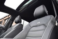 USED 2019 19 VOLKSWAGEN GOLF 2.0 R TSI 4MOTION DSG 5d 296 BHP PAN ROOF / PRO NAV / LEATHER