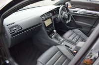 USED 2019 19 VOLKSWAGEN GOLF 2.0 R TSI 4MOTION DSG 5d 296 BHP PAN ROOF / PRO NAV / LEATHER