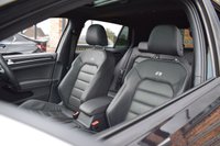 USED 2019 19 VOLKSWAGEN GOLF 2.0 R TSI 4MOTION DSG 5d 296 BHP PAN ROOF / PRO NAV / LEATHER