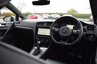 USED 2019 19 VOLKSWAGEN GOLF 2.0 R TSI 4MOTION DSG 5d 296 BHP PAN ROOF / PRO NAV / LEATHER