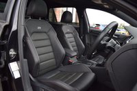 USED 2019 19 VOLKSWAGEN GOLF 2.0 R TSI 4MOTION DSG 5d 296 BHP PAN ROOF / PRO NAV / LEATHER