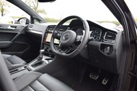 USED 2019 19 VOLKSWAGEN GOLF 2.0 R TSI 4MOTION DSG 5d 296 BHP PAN ROOF / PRO NAV / LEATHER