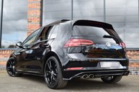 USED 2019 19 VOLKSWAGEN GOLF 2.0 R TSI 4MOTION DSG 5d 296 BHP PAN ROOF / PRO NAV / LEATHER