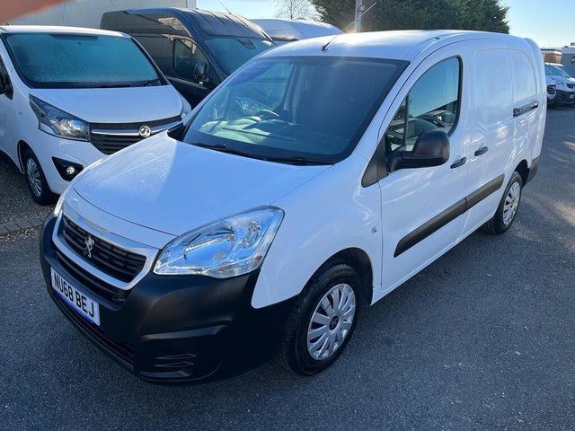 2018 PEUGEOT PARTNER