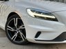 USED 2017 67 VOLVO V40 2.0 D2 R-DESIGN PRO 5d 118 BHP 