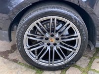 USED 2015 65 PORSCHE MACAN 3.0 D S PDK 5d 258 BHP HUGE SPEC 2015/65reg PORSCHE MACAN 'S' 3.0 V6 TD PDK AUTO - 1 FORMER KEEPER - SERVICE HISTORY - HEATED LEATHER - 21 INCH UPGRADE ALLOYS - 4X4 AWD - RETAILING LESS THAN 1/2 THE LIST PRICE WHEN WAS NEW !!!!!