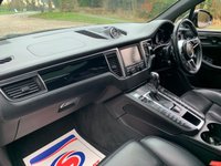 USED 2015 65 PORSCHE MACAN 3.0 D S PDK 5d 258 BHP HUGE SPEC 2015/65reg PORSCHE MACAN 'S' 3.0 V6 TD PDK AUTO - 1 FORMER KEEPER - SERVICE HISTORY - HEATED LEATHER - 21 INCH UPGRADE ALLOYS - 4X4 AWD - RETAILING LESS THAN 1/2 THE LIST PRICE WHEN WAS NEW !!!!!