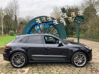 USED 2015 65 PORSCHE MACAN 3.0 D S PDK 5d 258 BHP HUGE SPEC 2015/65reg PORSCHE MACAN 'S' 3.0 V6 TD PDK AUTO - 1 FORMER KEEPER - SERVICE HISTORY - HEATED LEATHER - 21 INCH UPGRADE ALLOYS - 4X4 AWD - RETAILING LESS THAN 1/2 THE LIST PRICE WHEN WAS NEW !!!!!
